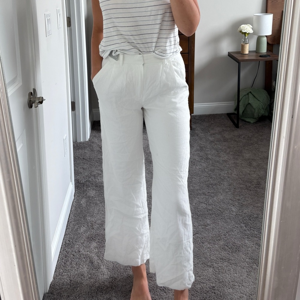 Hollister Ultra High-Rise Livvy Wide Leg Pants